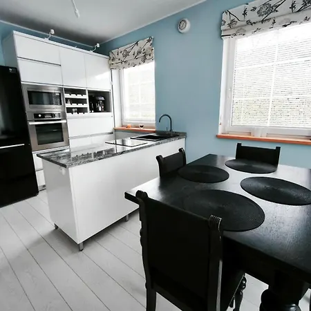 Nadmorskie Ustronie Feriehus *